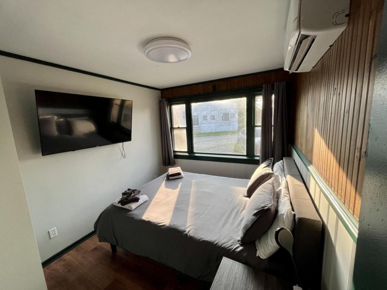 2 Bed Berkshire Getaway Minutes To Jiminy Peak Ski ハンコック エクステリア 写真