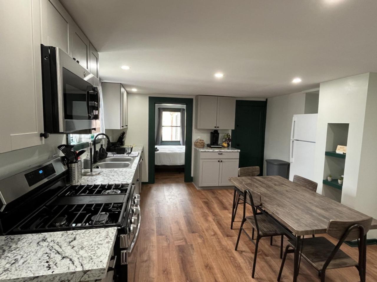 2 Bed Berkshire Getaway Minutes To Jiminy Peak Ski ハンコック エクステリア 写真