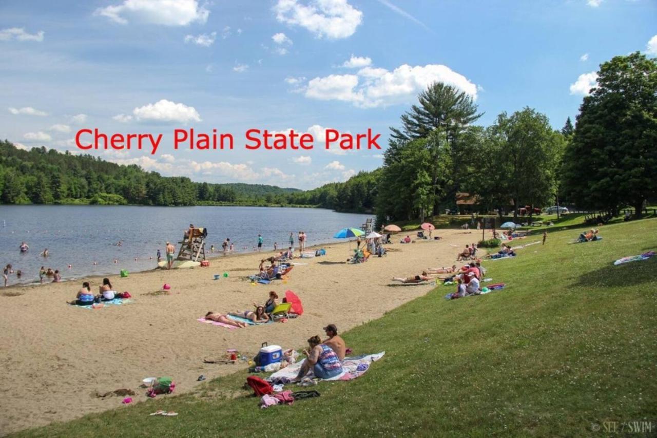 2 Bed Berkshire Getaway Minutes To Jiminy Peak Ski ハンコック エクステリア 写真